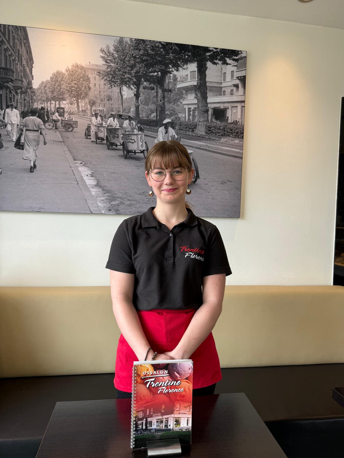 Medewerker IJssalon Trentino-Florence